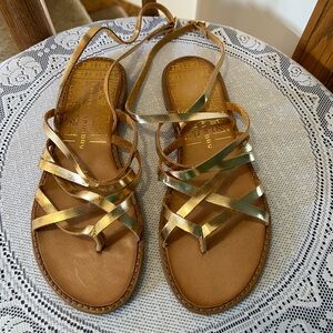 Chinese Laundry sandals